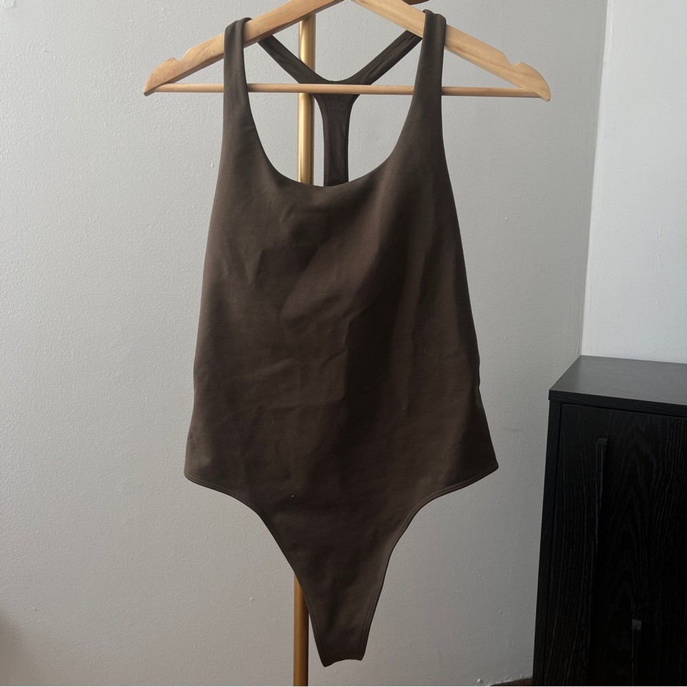 ALO Sleek Back Bodysuit - Espresso - Picture 2 of 3